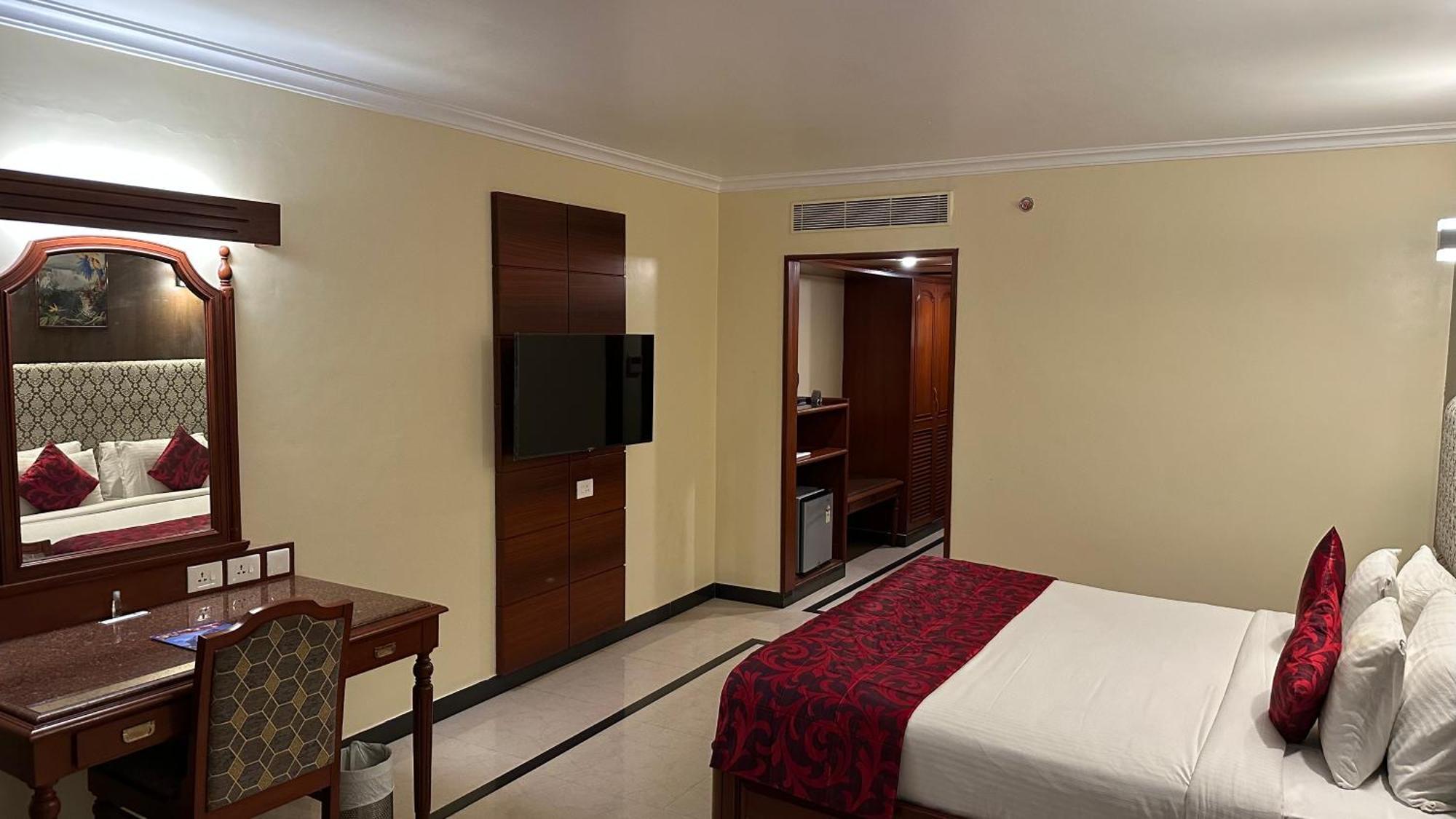Hotel Annamalai International Pondicherry Exteriör bild