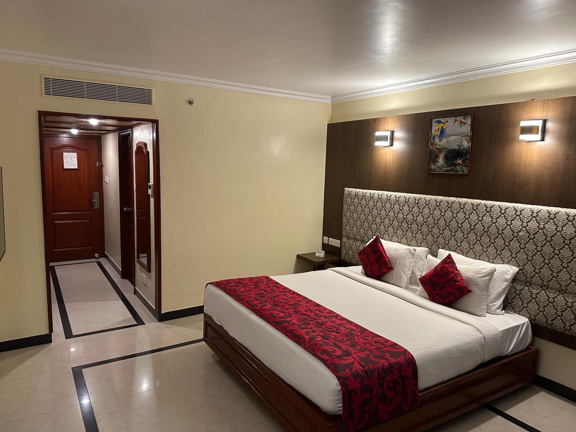 Hotel Annamalai International Pondicherry Exteriör bild
