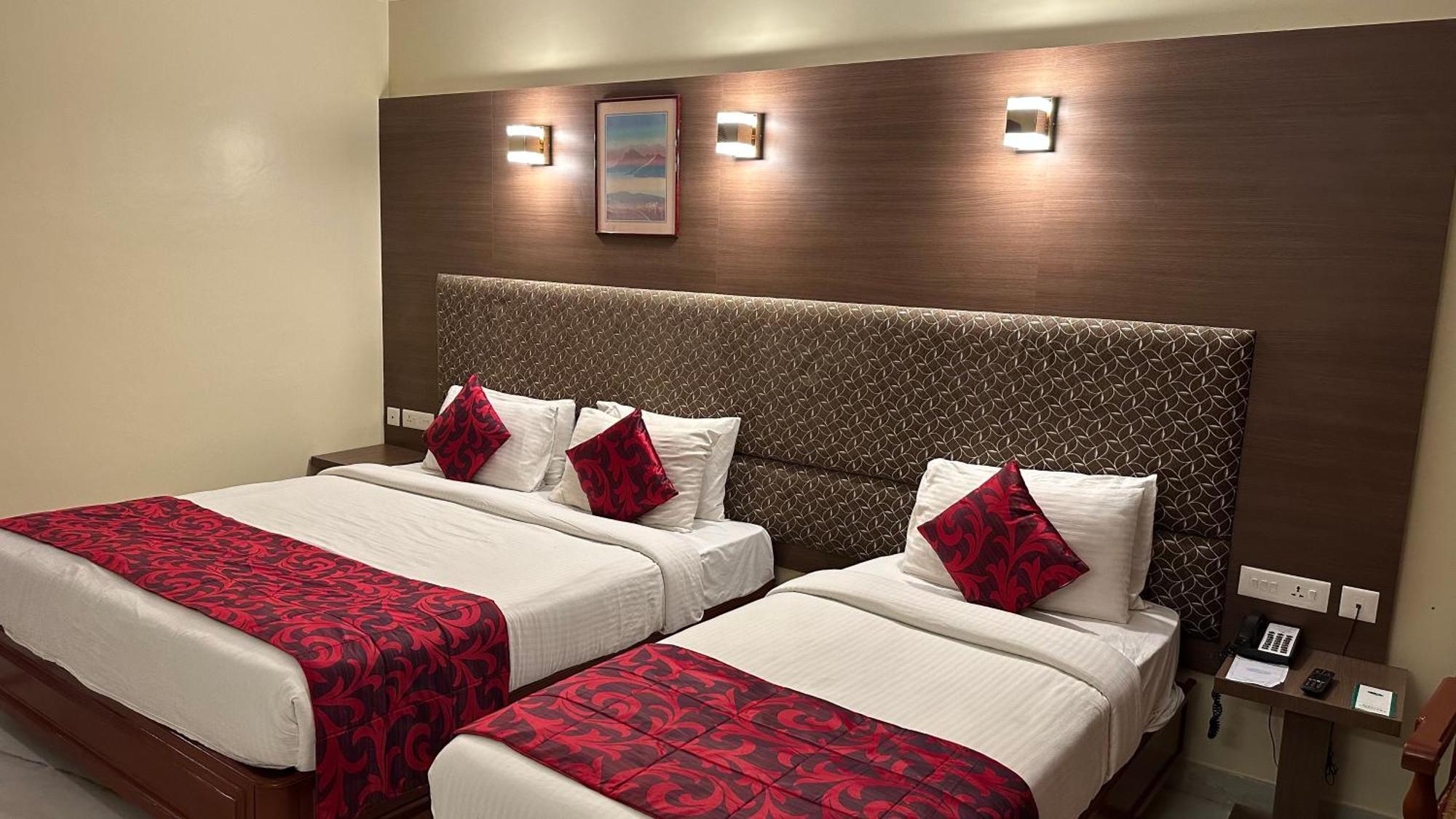 Hotel Annamalai International Pondicherry Exteriör bild