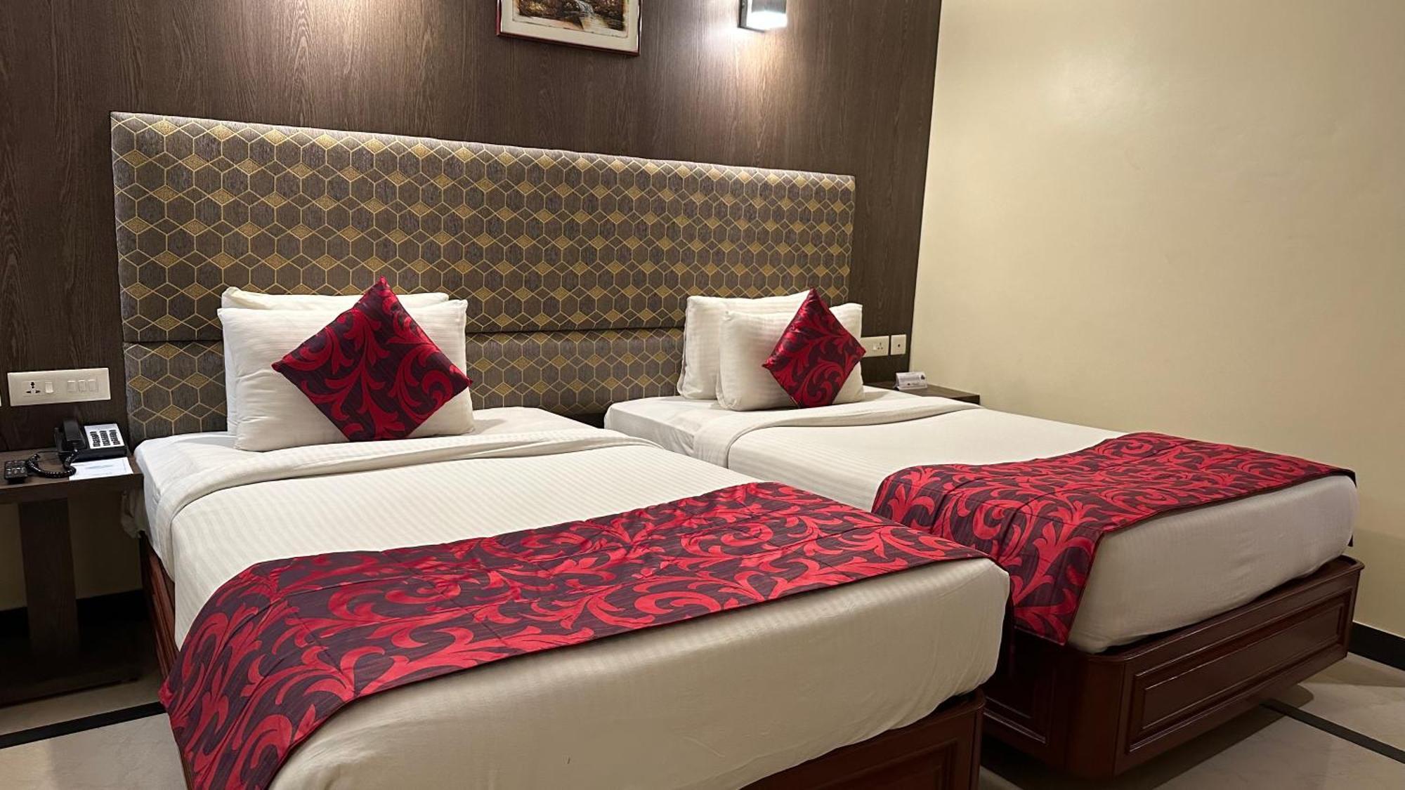 Hotel Annamalai International Pondicherry Exteriör bild