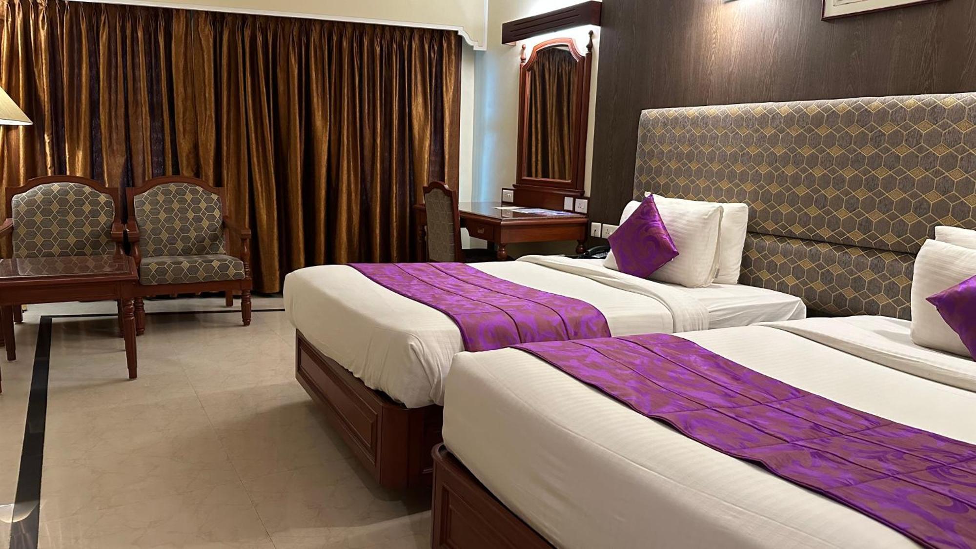 Hotel Annamalai International Pondicherry Exteriör bild